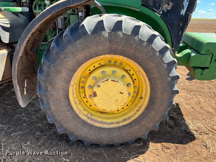 image for item DO8728 2013 John Deere 7200R  MFWD tractor