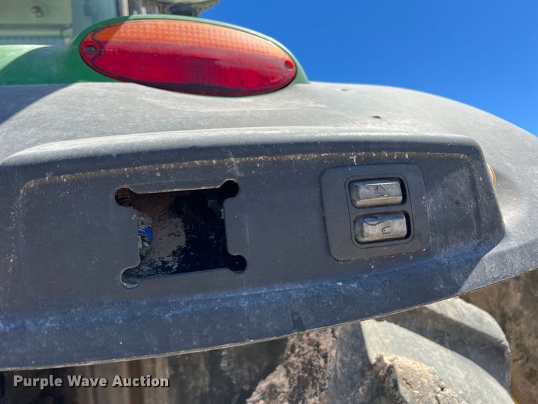 image for item DO8729 2015 John Deere 7230R  MFWD tractor