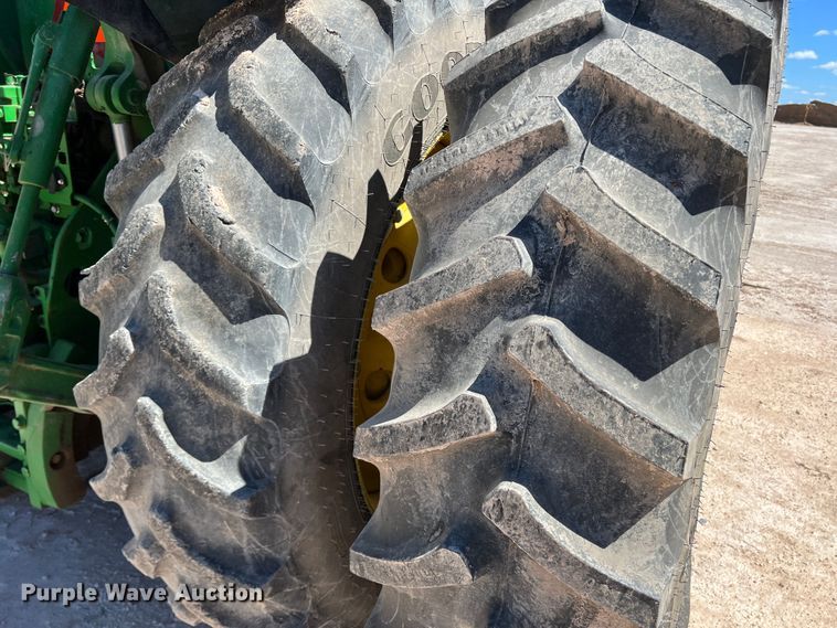 image for item DO8729 2015 John Deere 7230R  MFWD tractor