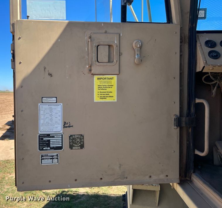 image for item DO8732 1983 Am General  semi truck