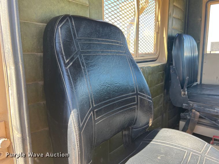 image for item DO8732 1983 Am General  semi truck