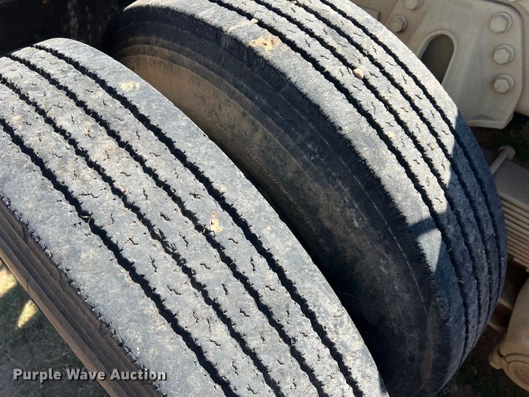 image for item DO8732 1983 Am General  semi truck