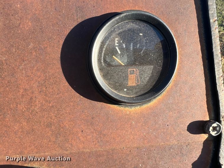 image for item DO8739 Ford 3415  tractor