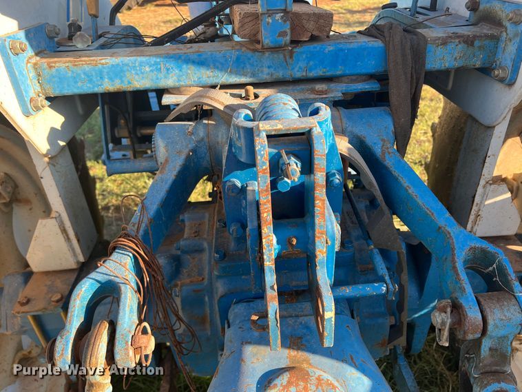 image for item DO8739 Ford 3415  tractor