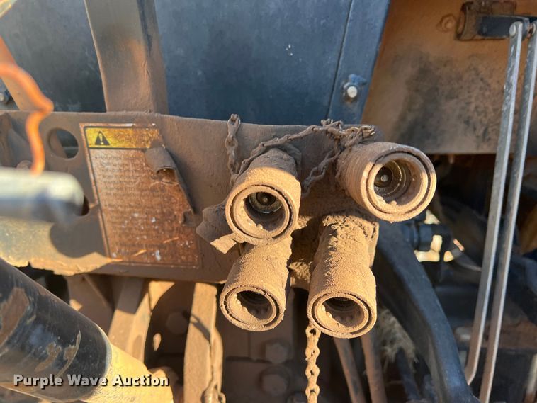 image for item DO8740 2007 Case IH JX70  MFWD tractor