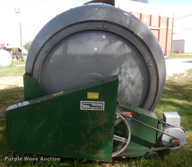 image for item DP0339 1997 FarmMaster FB233  feed grinder/mixer