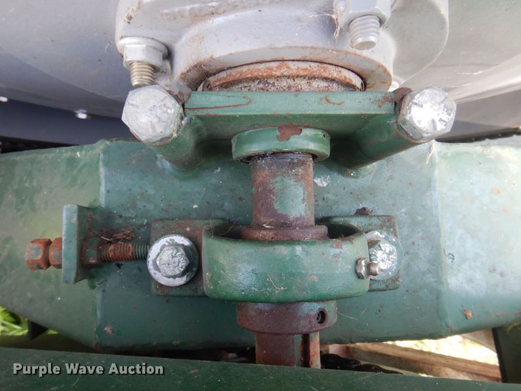 image for item DP0339 1997 FarmMaster FB233  feed grinder/mixer