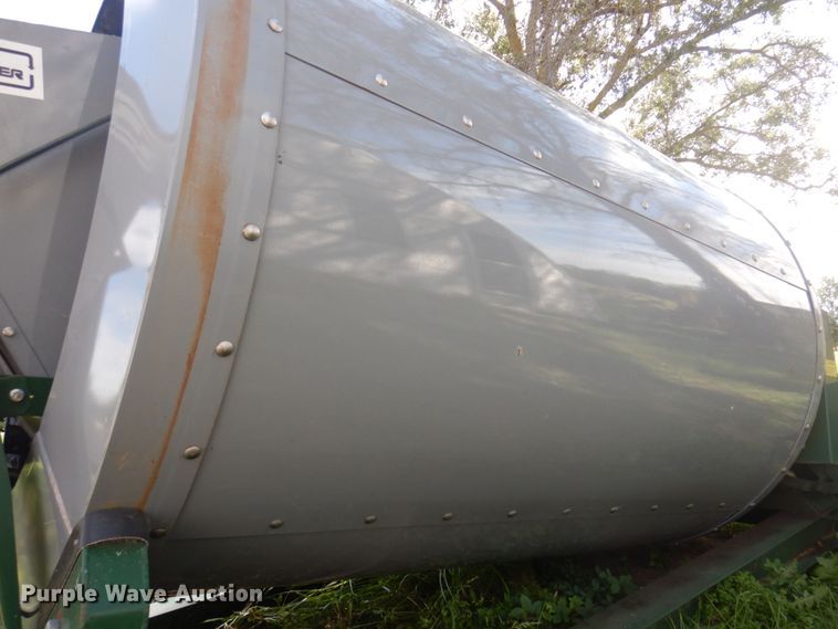 image for item DP0339 1997 FarmMaster FB233  feed grinder/mixer