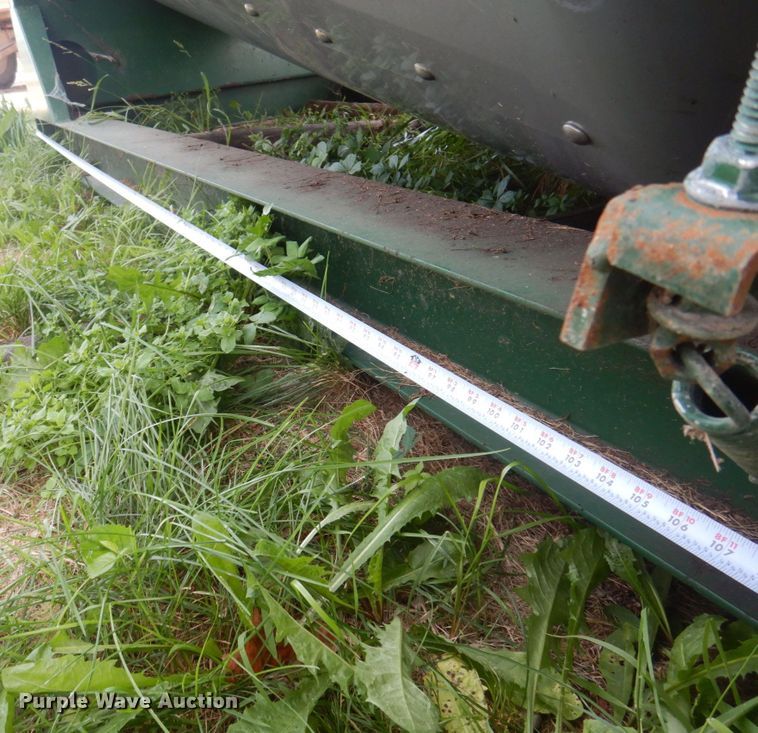 image for item DP0339 1997 FarmMaster FB233  feed grinder/mixer