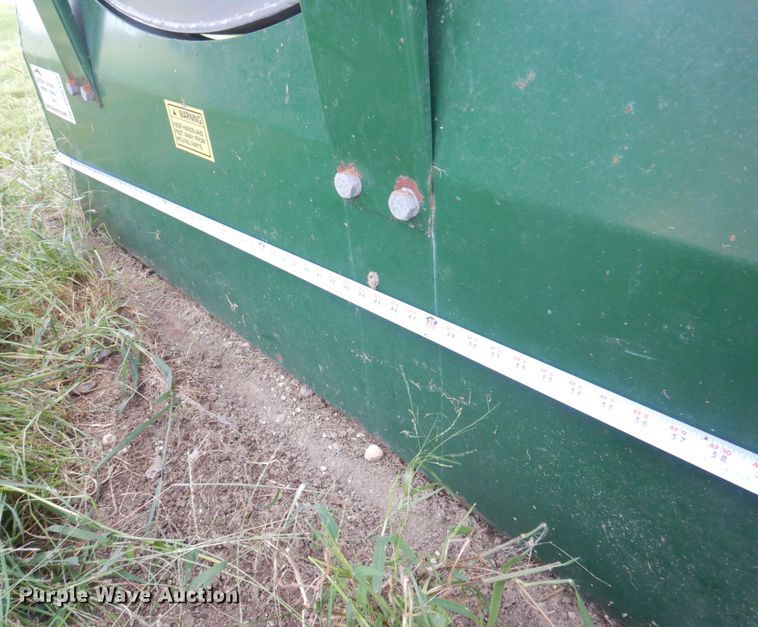 image for item DP0339 1997 FarmMaster FB233  feed grinder/mixer