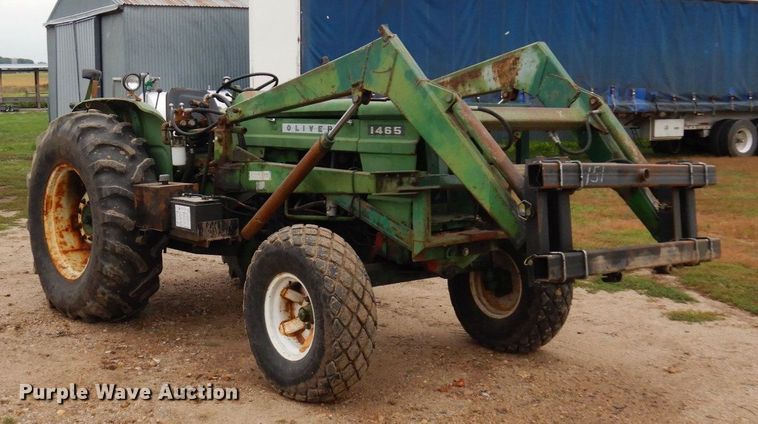 image for item DR0531 1974 Oliver 1465  tractor