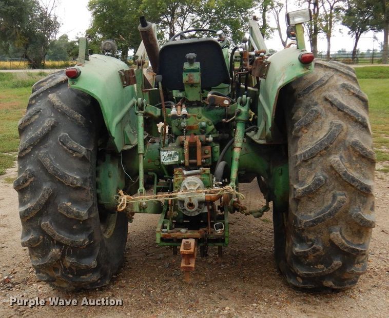 image for item DR0531 1974 Oliver 1465  tractor