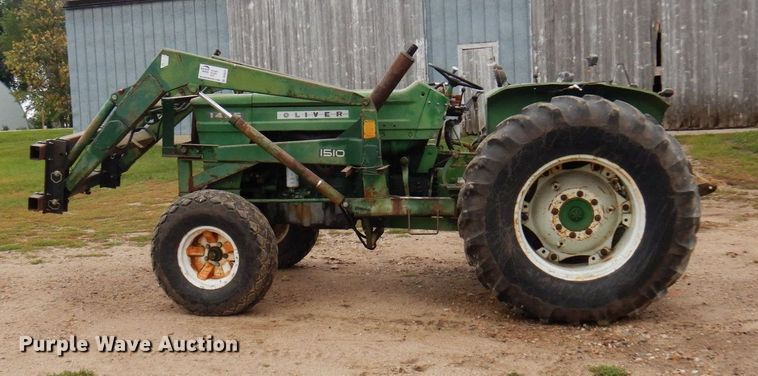 image for item DR0531 1974 Oliver 1465  tractor