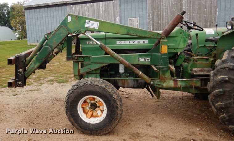 image for item DR0531 1974 Oliver 1465  tractor