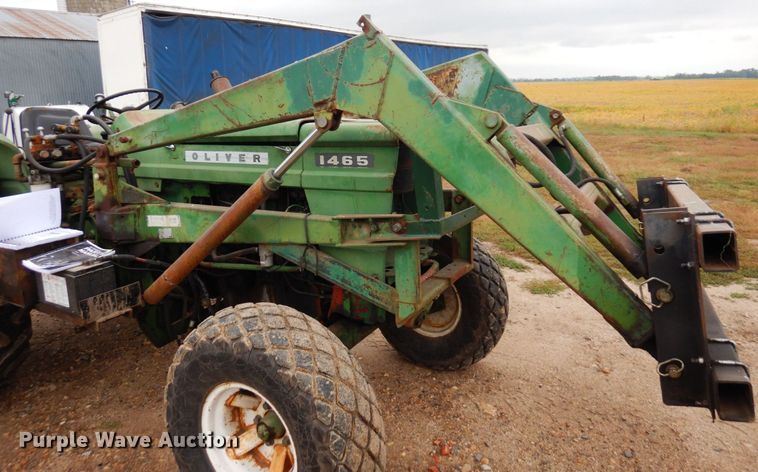 image for item DR0531 1974 Oliver 1465  tractor