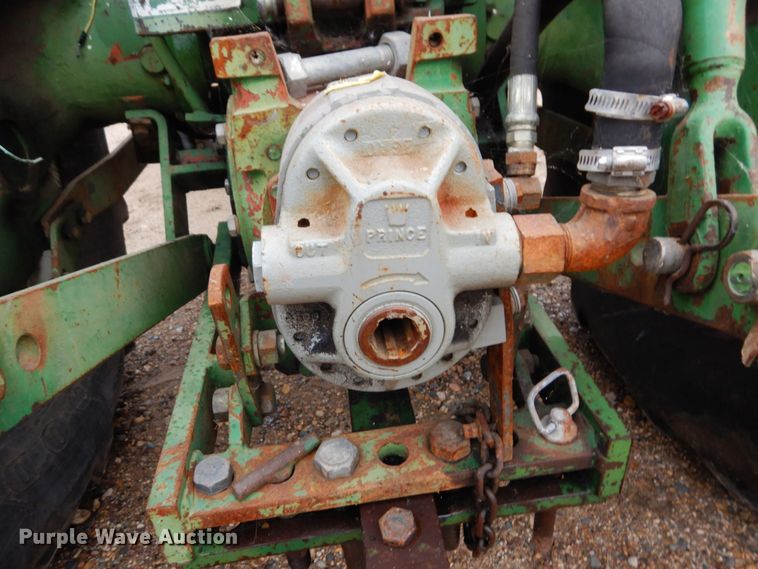 image for item DR0531 1974 Oliver 1465  tractor