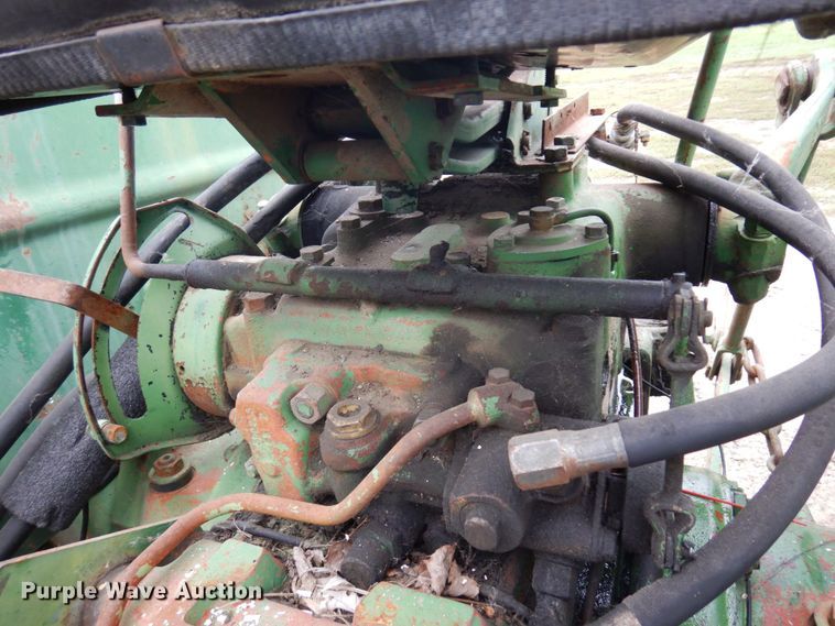 image for item DR0531 1974 Oliver 1465  tractor
