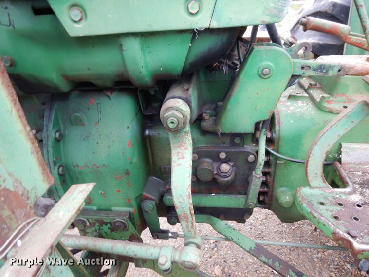 image for item DR0531 1974 Oliver 1465  tractor