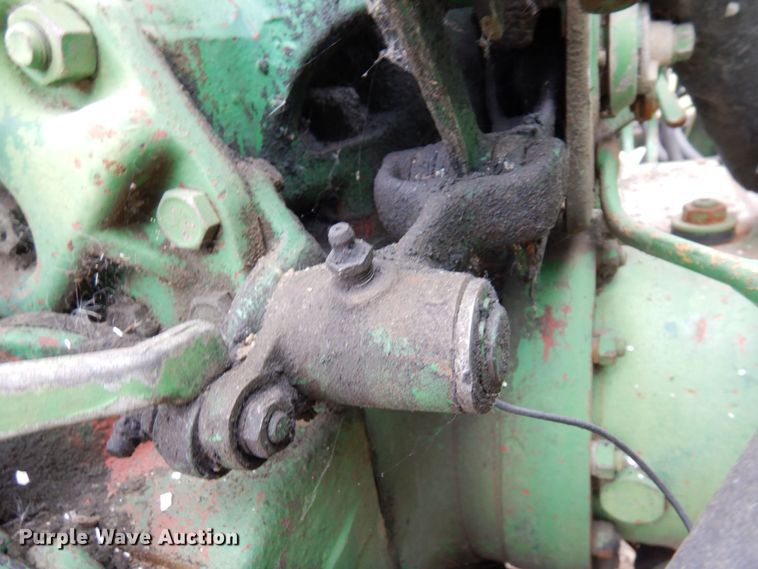 image for item DR0531 1974 Oliver 1465  tractor