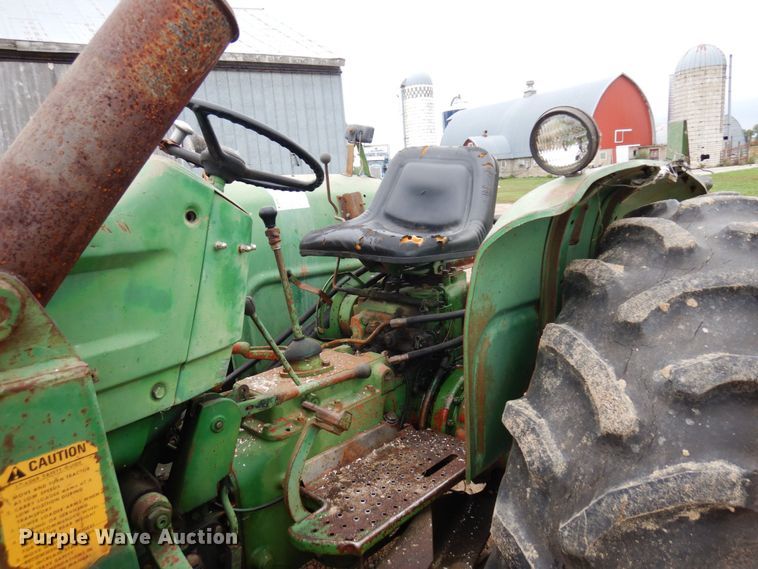 image for item DR0531 1974 Oliver 1465  tractor