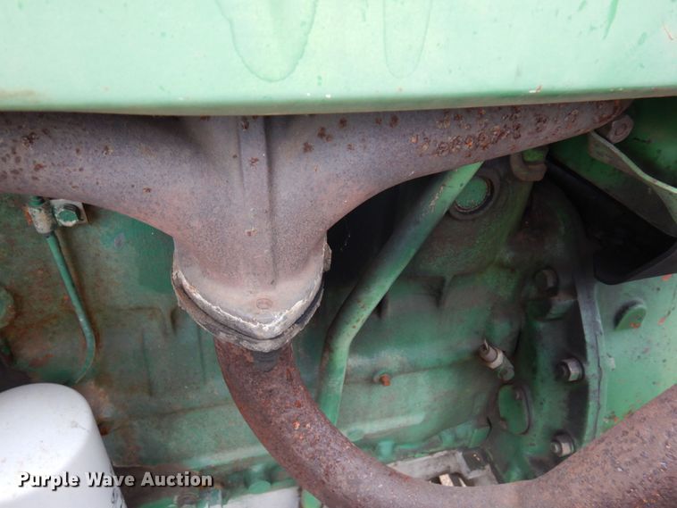 image for item DR0531 1974 Oliver 1465  tractor