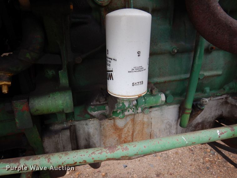 image for item DR0531 1974 Oliver 1465  tractor