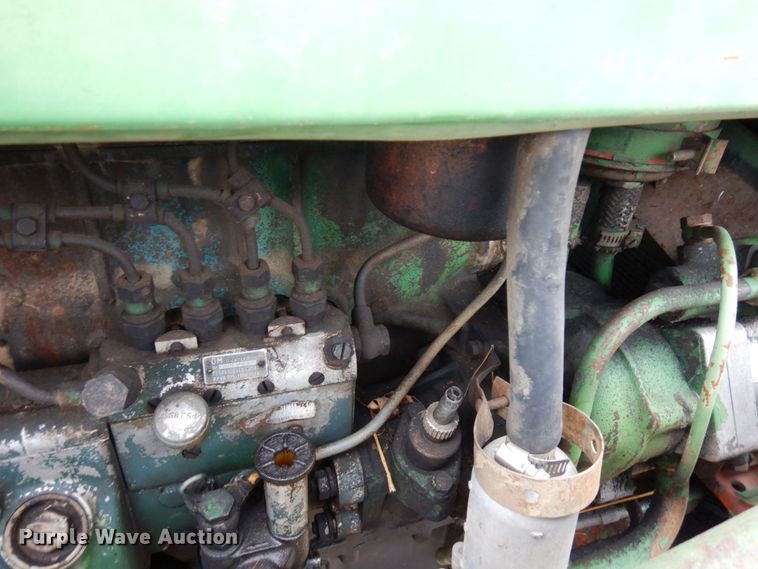 image for item DR0531 1974 Oliver 1465  tractor