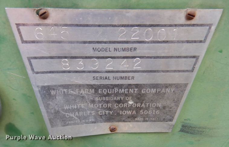 image for item DR0531 1974 Oliver 1465  tractor