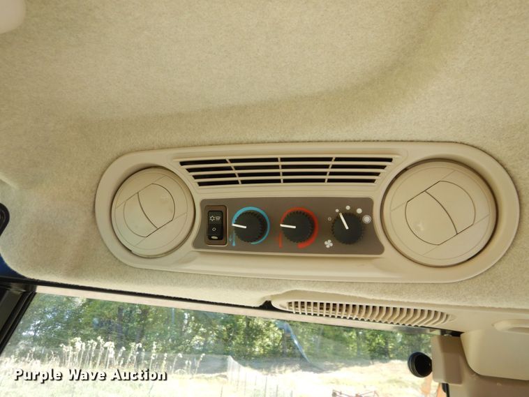 image for item DS1415 2014 John Deere 5085E  MFWD tractor