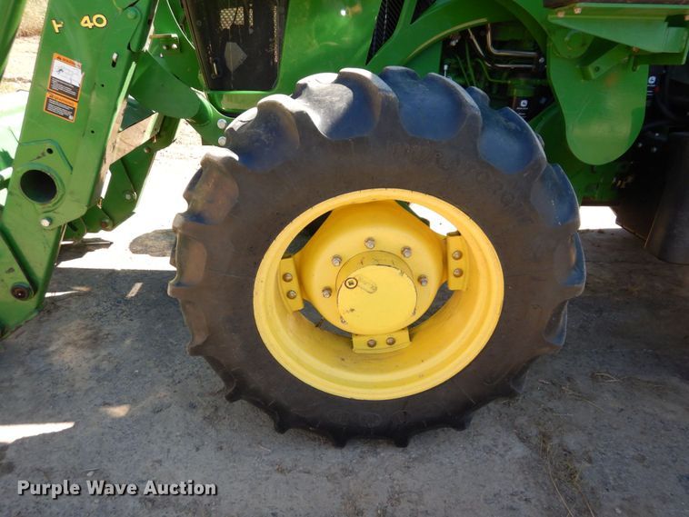 image for item DS1415 2014 John Deere 5085E  MFWD tractor
