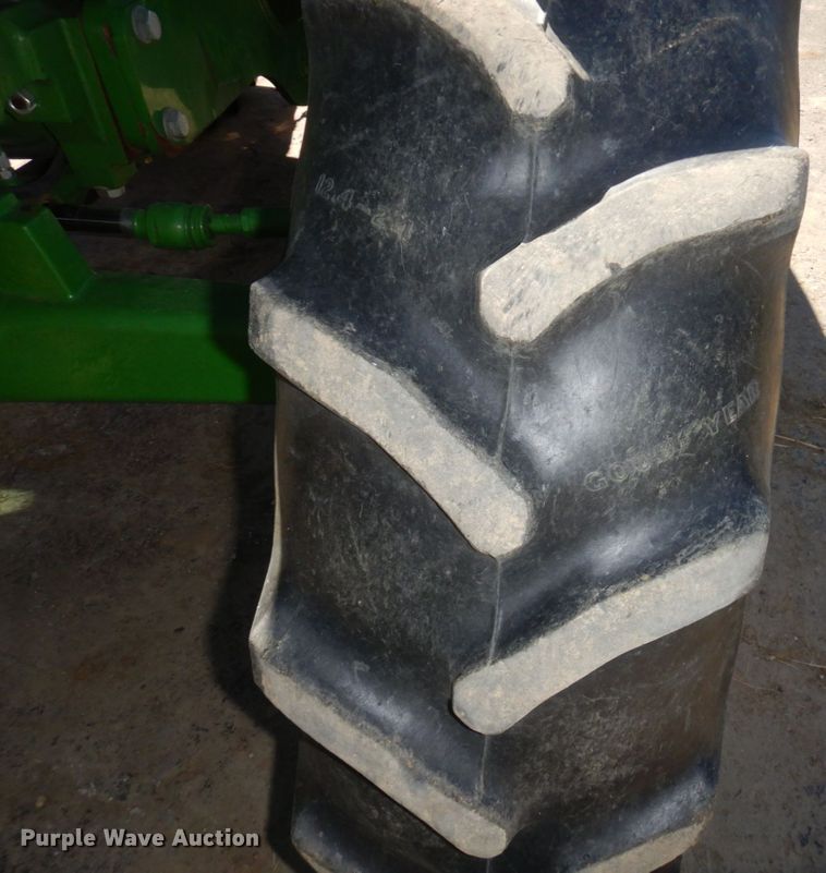 image for item DS1415 2014 John Deere 5085E  MFWD tractor