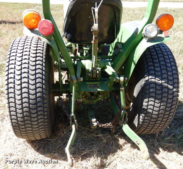 image for item DS1416 1985 John Deere 750  MFWD tractor