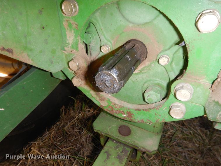 image for item DS1416 1985 John Deere 750  MFWD tractor