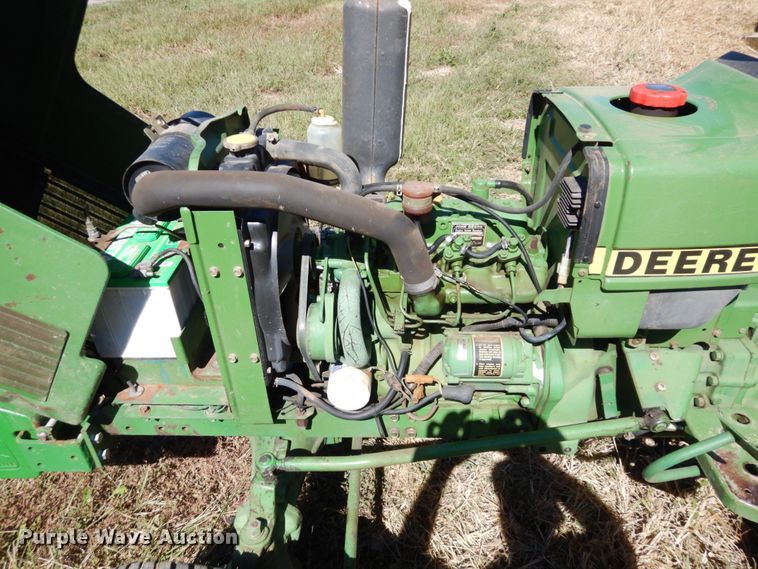image for item DS1416 1985 John Deere 750  MFWD tractor