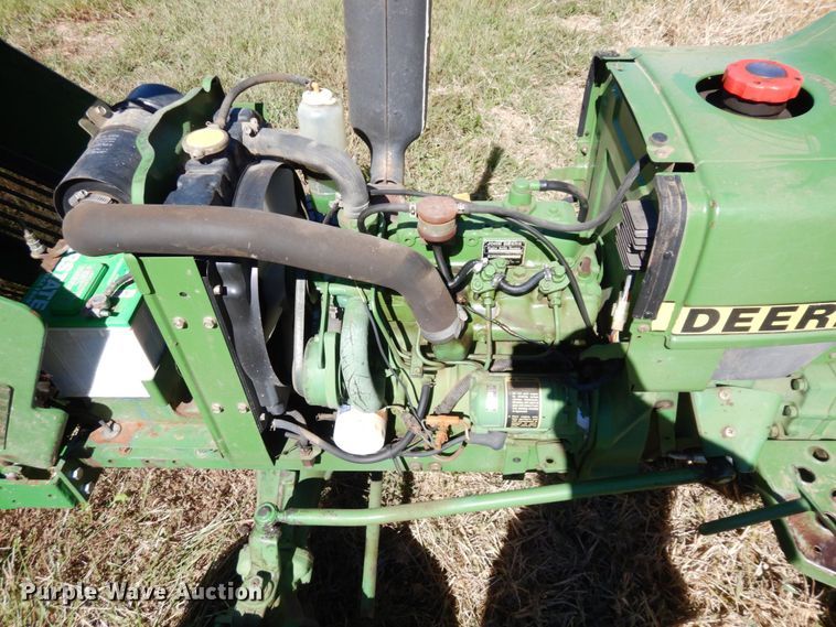image for item DS1416 1985 John Deere 750  MFWD tractor