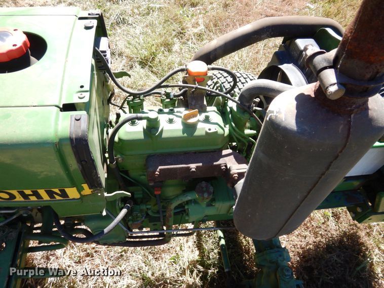 image for item DS1416 1985 John Deere 750  MFWD tractor