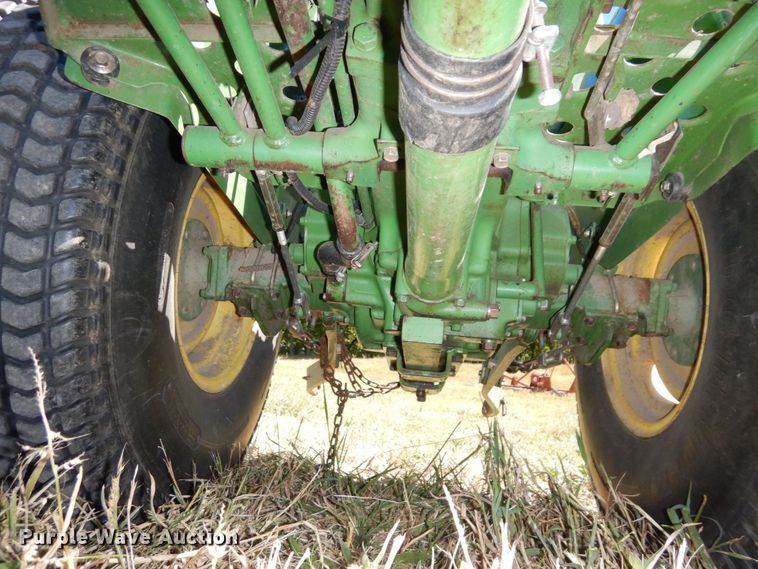 image for item DS1416 1985 John Deere 750  MFWD tractor