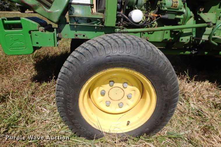 image for item DS1416 1985 John Deere 750  MFWD tractor