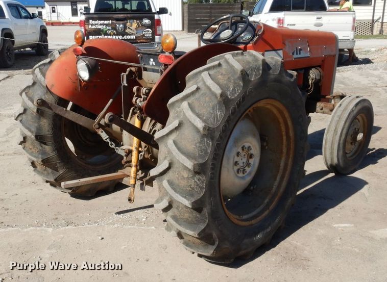 image for item DS1425 1978 Massey Ferguson 230  tractor
