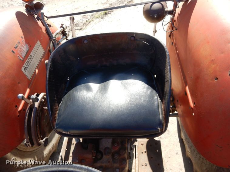 image for item DS1425 1978 Massey Ferguson 230  tractor