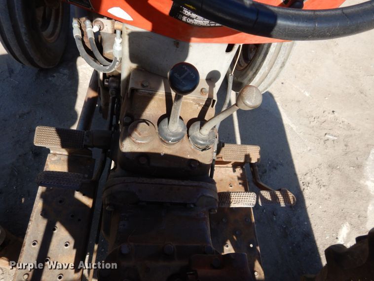 image for item DS1425 1978 Massey Ferguson 230  tractor