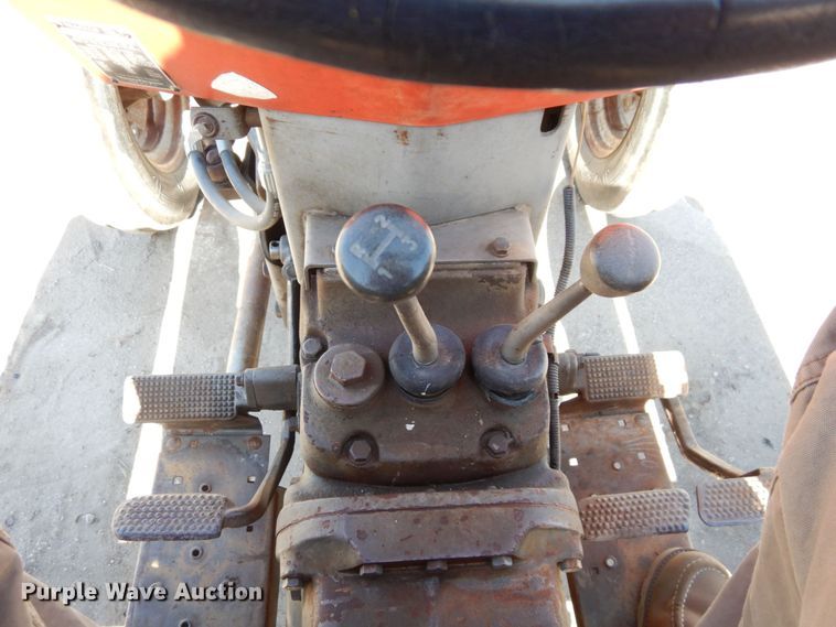 image for item DS1425 1978 Massey Ferguson 230  tractor