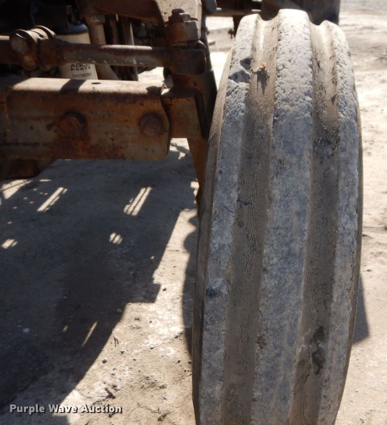 image for item DS1425 1978 Massey Ferguson 230  tractor