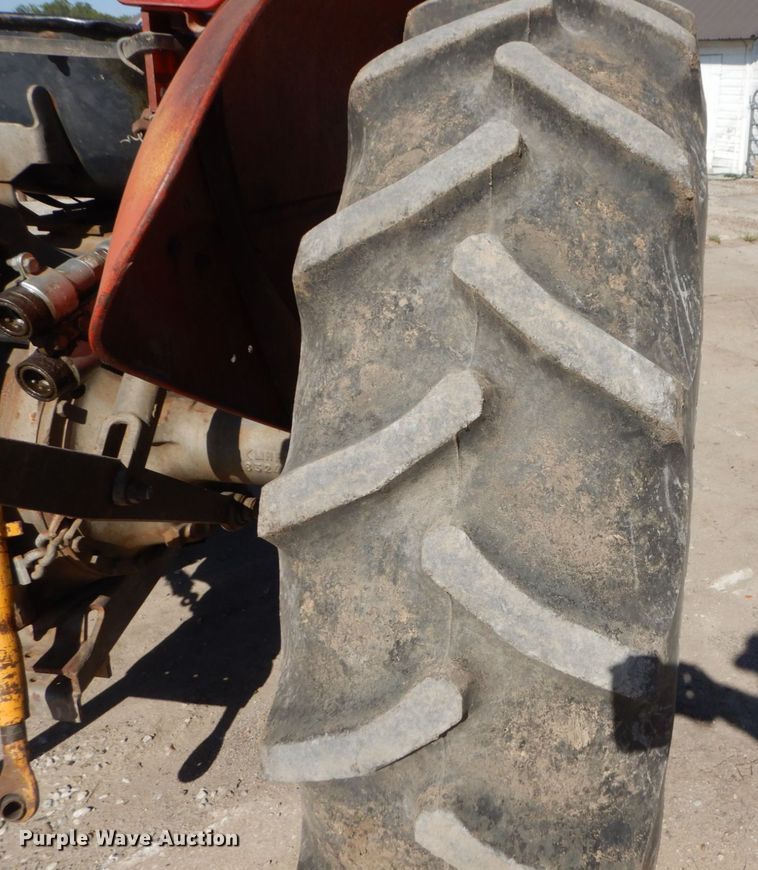 image for item DS1425 1978 Massey Ferguson 230  tractor