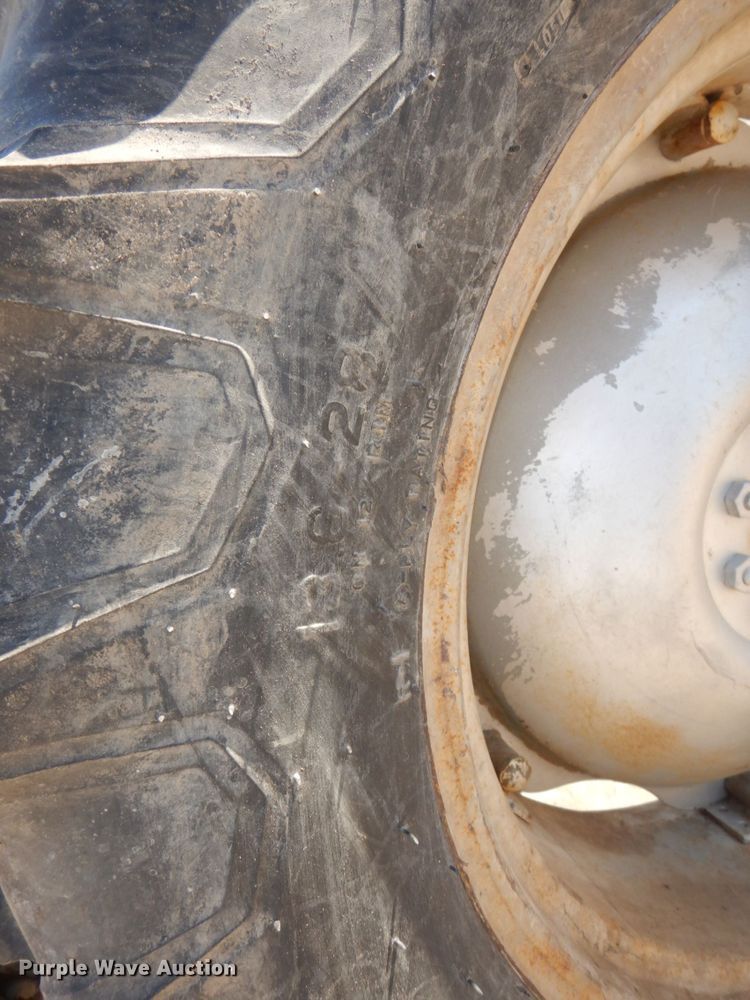 image for item DS1425 1978 Massey Ferguson 230  tractor