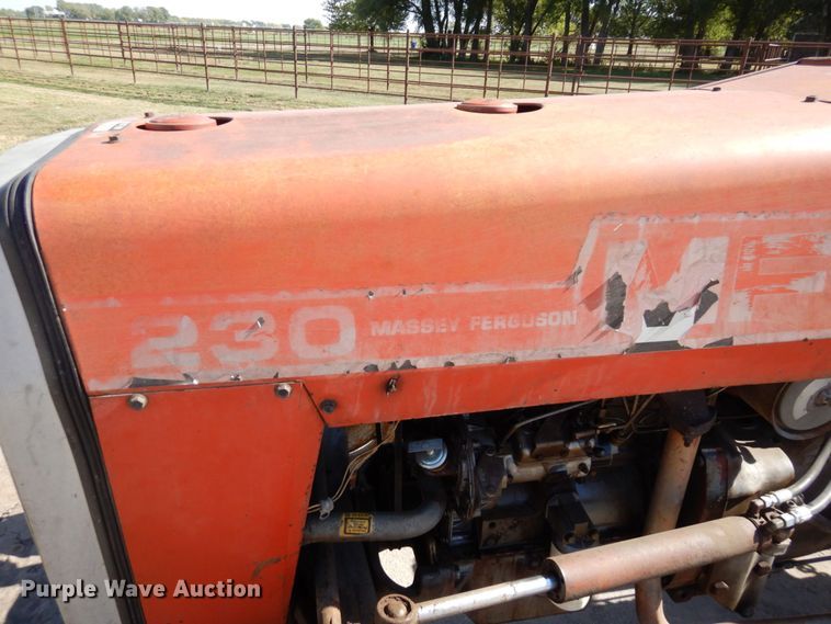 image for item DS1425 1978 Massey Ferguson 230  tractor