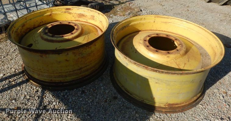 image for item HF9377 1980 John Deere 4640  tractor