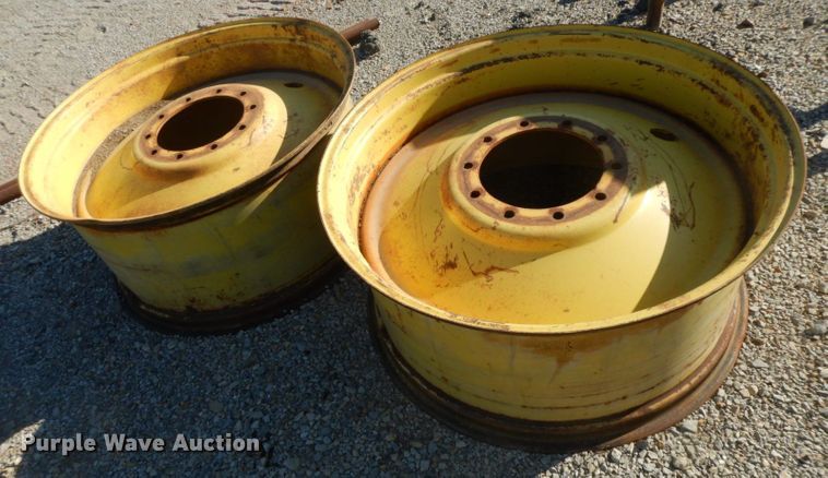 image for item HF9377 1980 John Deere 4640  tractor