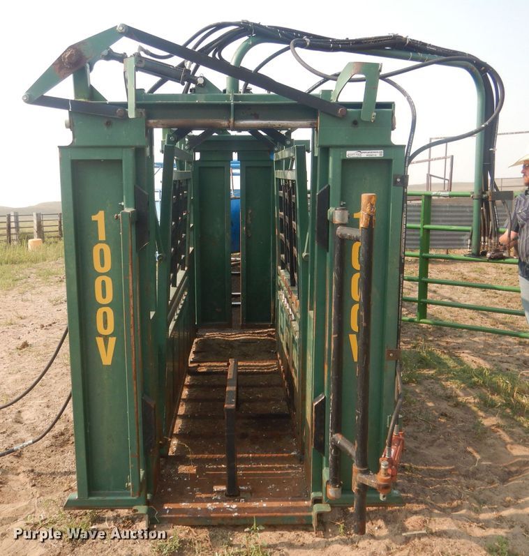 image for item HQ9514 Northstar 1000V  livestock chute
