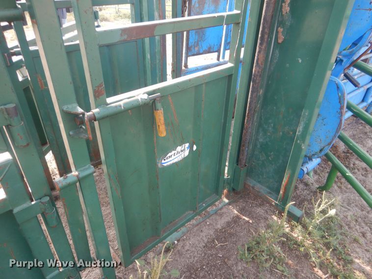 image for item HQ9514 Northstar 1000V  livestock chute